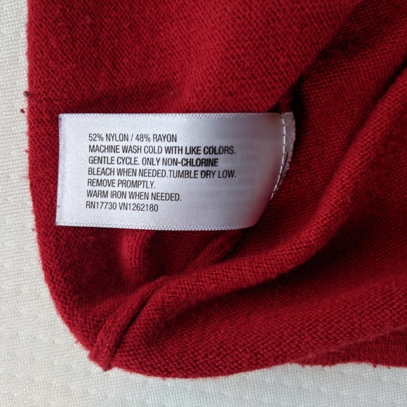 Merona Red Knit Button Up Sweater with Ruffle Trim Size M - Picture 5 of 5